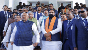 बिहार: नीतीश कुमार का सीएम पद से इस्तीफा, 10वीं बार कल लेंगे मुख्यमंत्री पद की शपथ