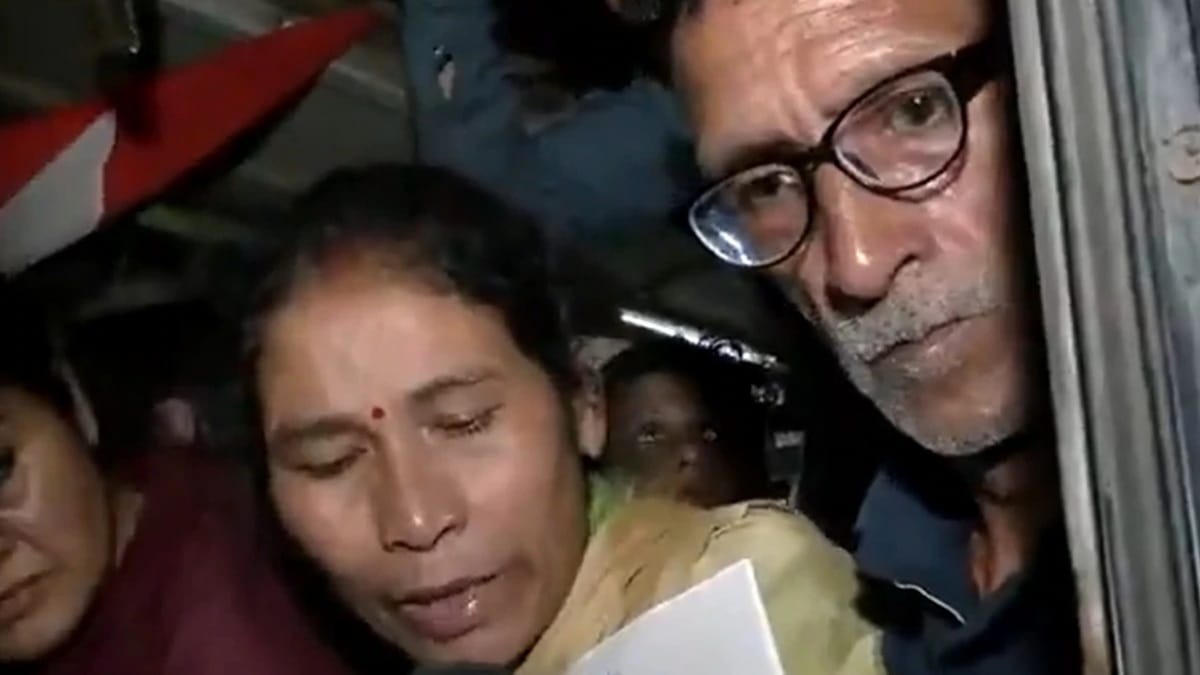 अंकिता भंडारी के माता-पिता को हिरासत में ले लिया गया।